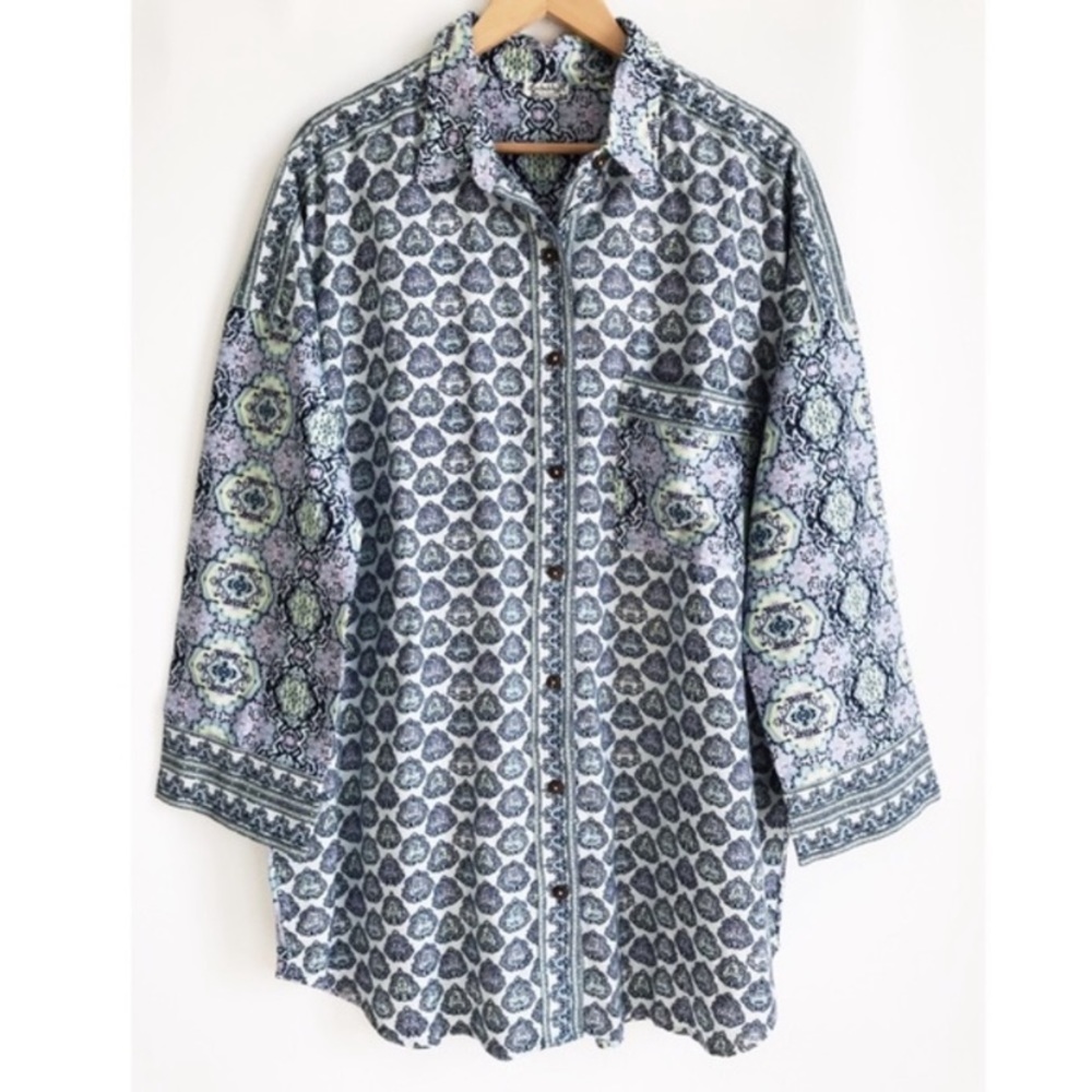 FREE PEOPLE Happy Holibabe Printed Sleep Shirt